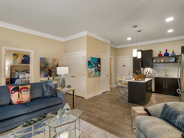 Aster Apartments — Photo 20