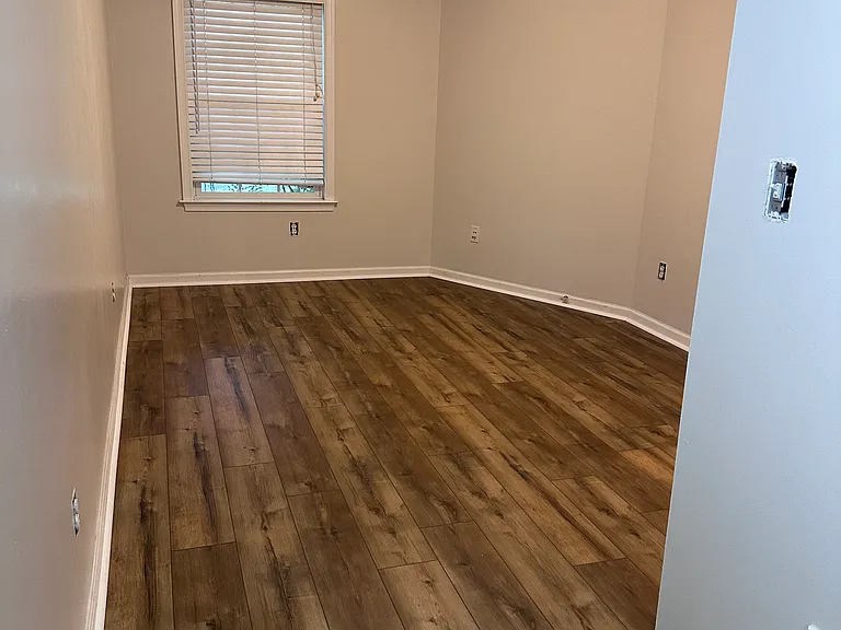 129 Burnet St — Photo 23