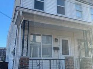 9 N 3rd St, Saint Clair, PA 17970