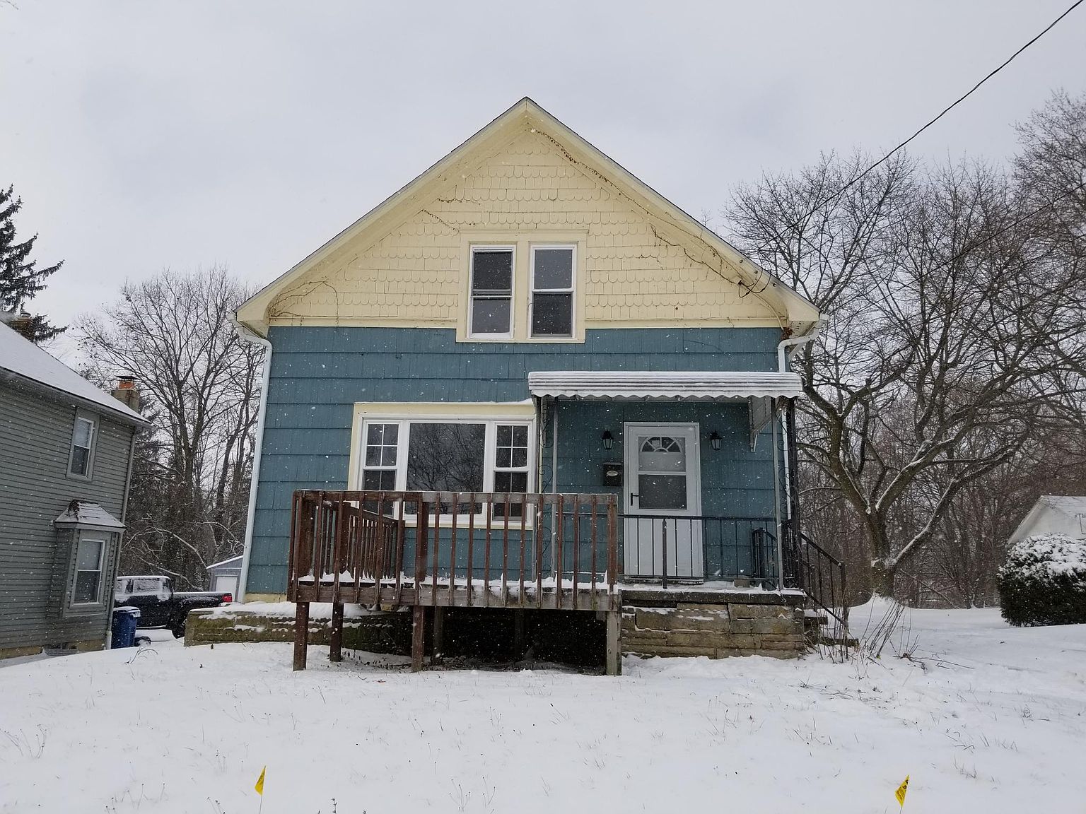 24 25th St SW, Barberton, OH 44203 Zillow