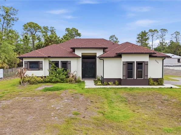 3043 18th Ave NE, Naples, FL 34120