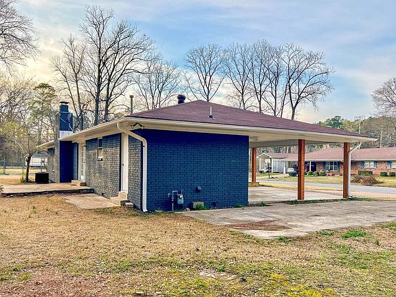 4th image of 1347 Lee St