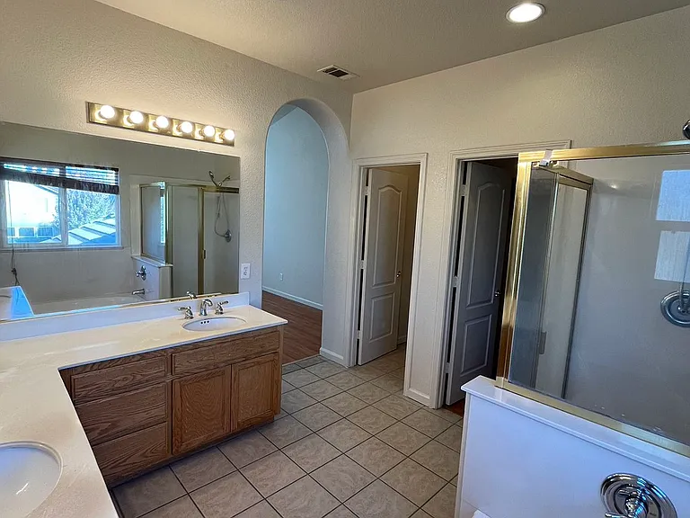 3598 Iron Canyon Cir — Photo 31