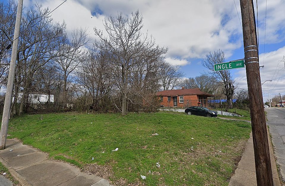 2nd image of 1717 Kansas St
