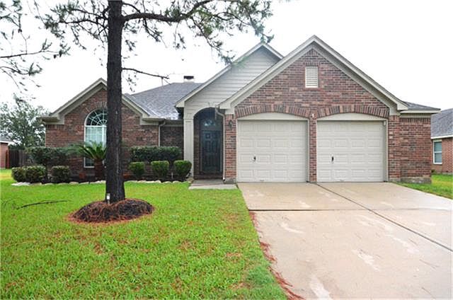 1st image of 117 Bending Brook Ln