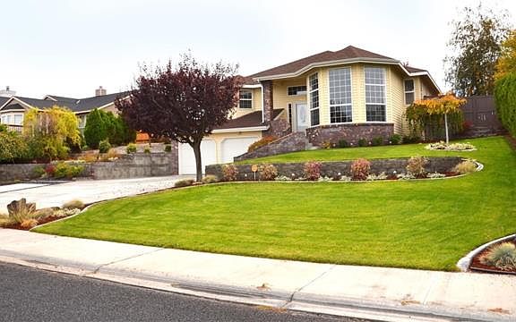 2nd image of 4081 Cove West Dr