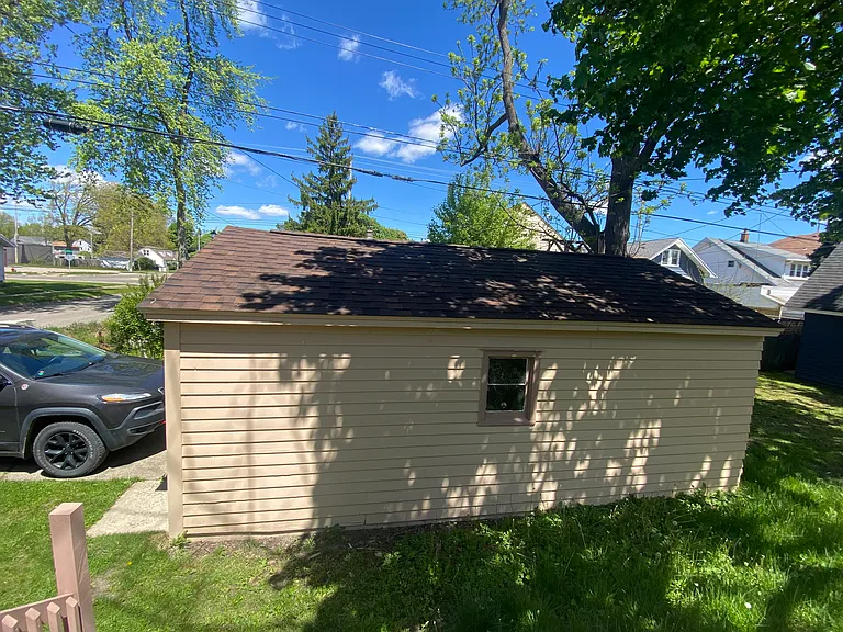 1624 N Genesee Dr — Photo 9