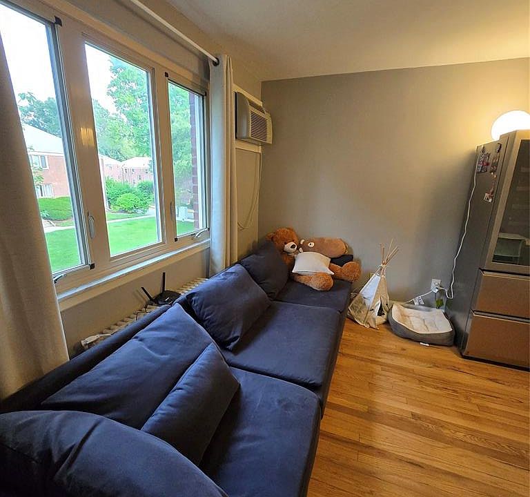 1st image of 125 E Clinton Ave APT 3B