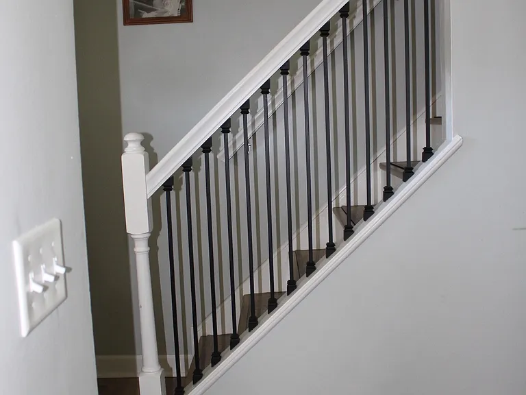 183 Lake Dr — Photo 2