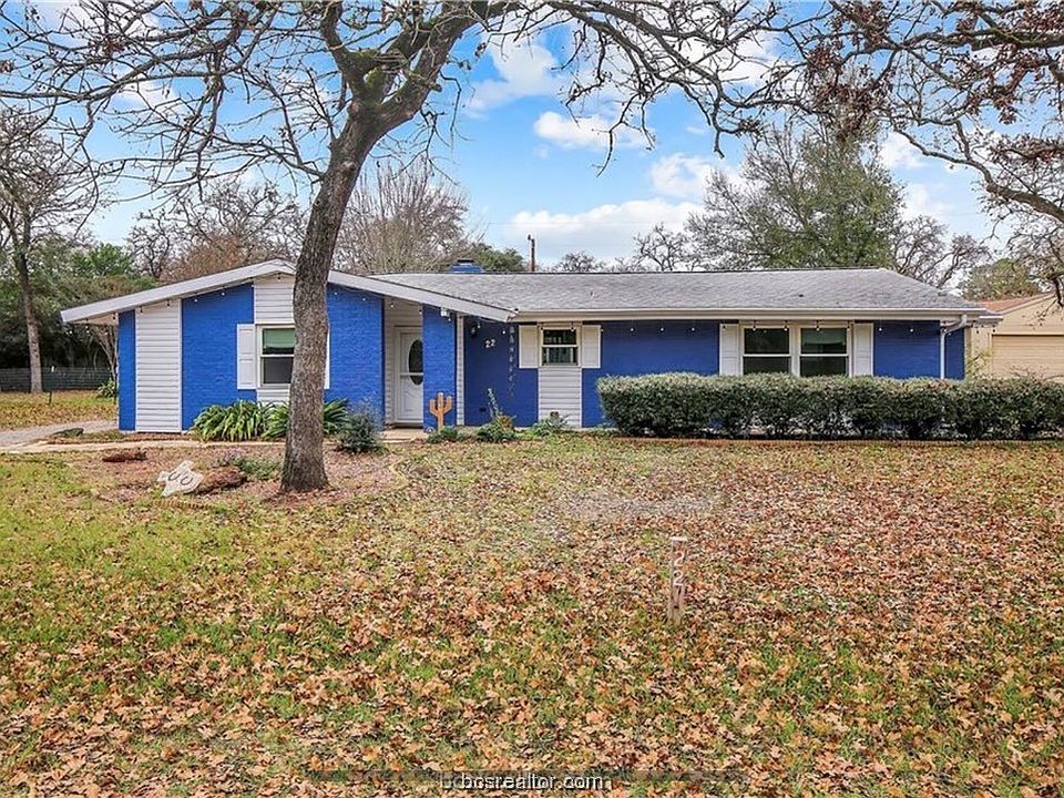 1st image of 22 Hawaii Ln
