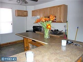 2nd image of 205 S Academy Ave