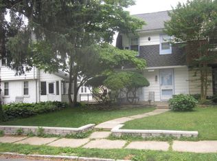 1470 Drayton Ln, Wynnewood, PA 19096