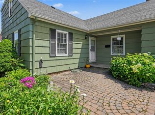 67 Dunrovin Ln, Rochester, NY 14618