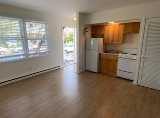 4 S Monroe Ave APT D, Margate City, NJ 08402
