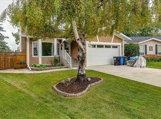 11 NE West Heights Dr, Didsbury, AB T0M0W0