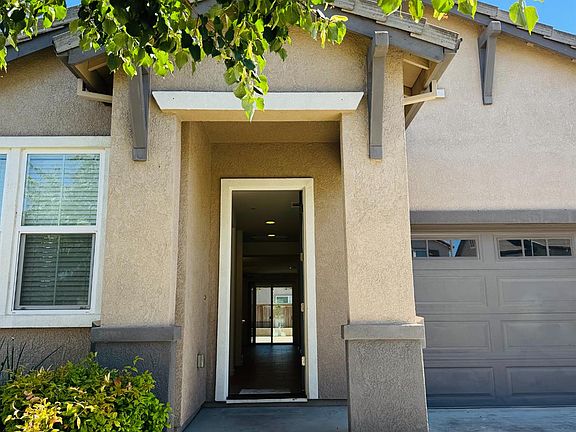 4th image of 4816 Ammolite Way