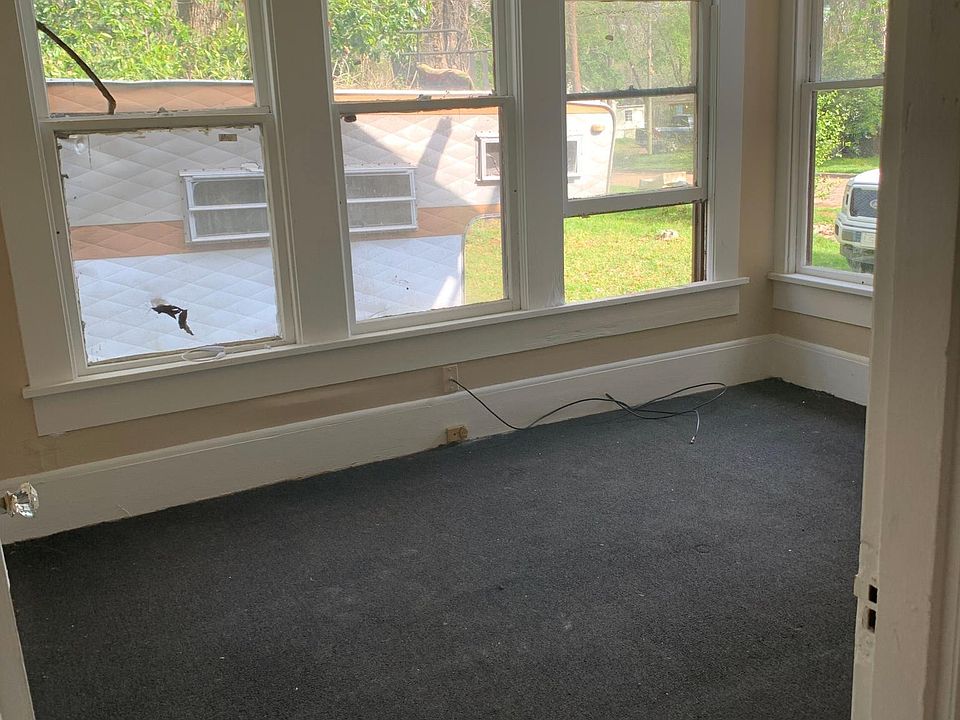 1st image of 3030 Dupont St #2-1