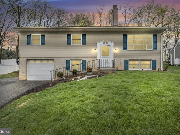 7169 Chambers Hill Rd, Harrisburg, PA 17111