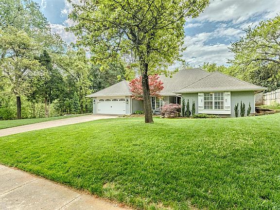 3rd image of 612 Timber Ridge Rd