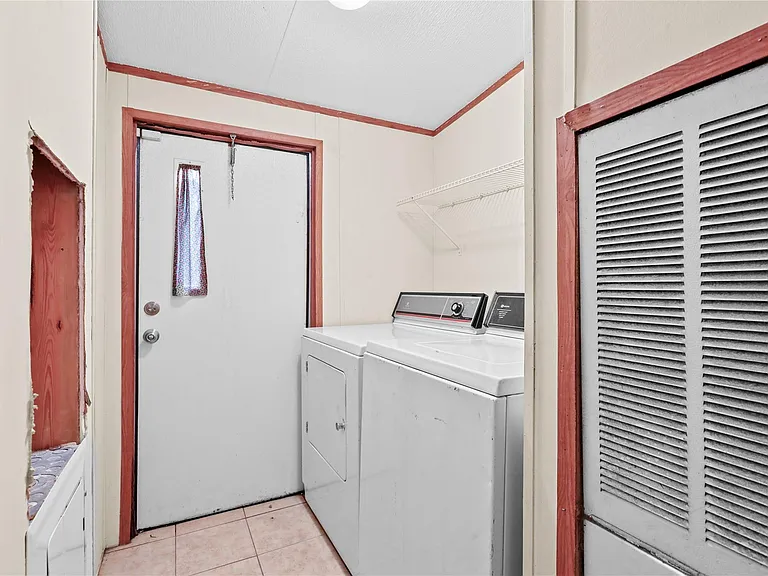 22521 West Rd — Photo 8