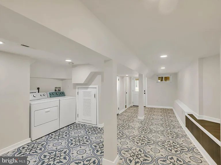 4210 4th St NW — Photo 17