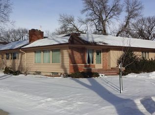 605 Chautauqua Blvd NE, Valley City, ND 58072