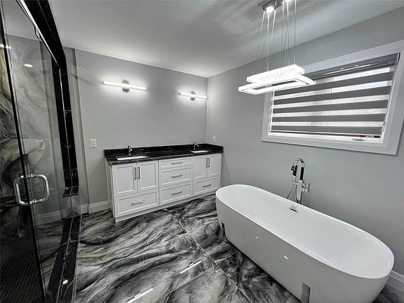3rd image of 107 Lambert St