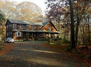 30 White Oak Dr, Richmond, RI 02898