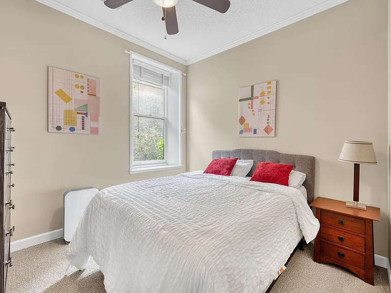 295 King St #B-3 — Photo 18
