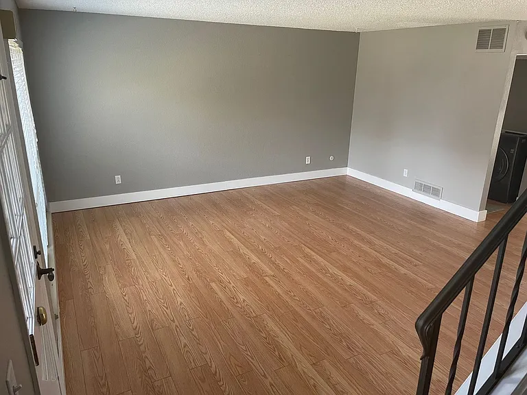 3825 S Monaco Pkwy #131 — Photo 10