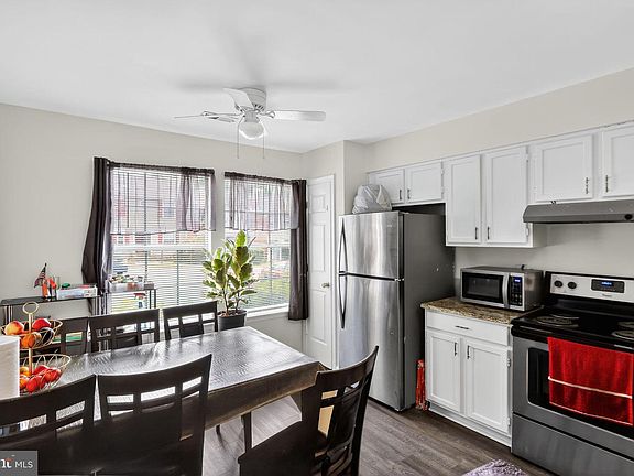 5th image of 101 Kings Crest Dr