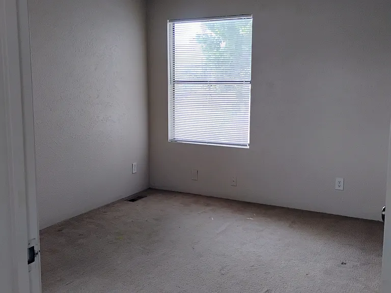 1579 Hooker St #B — Photo 17