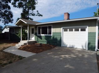 1429 SW Bridge St, Grants Pass, OR 97526