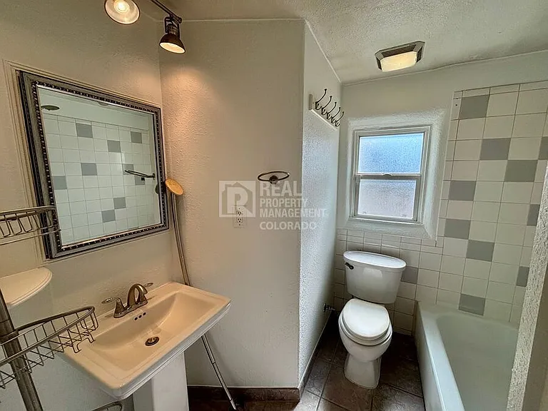 6960 Dexter St — Photo 6