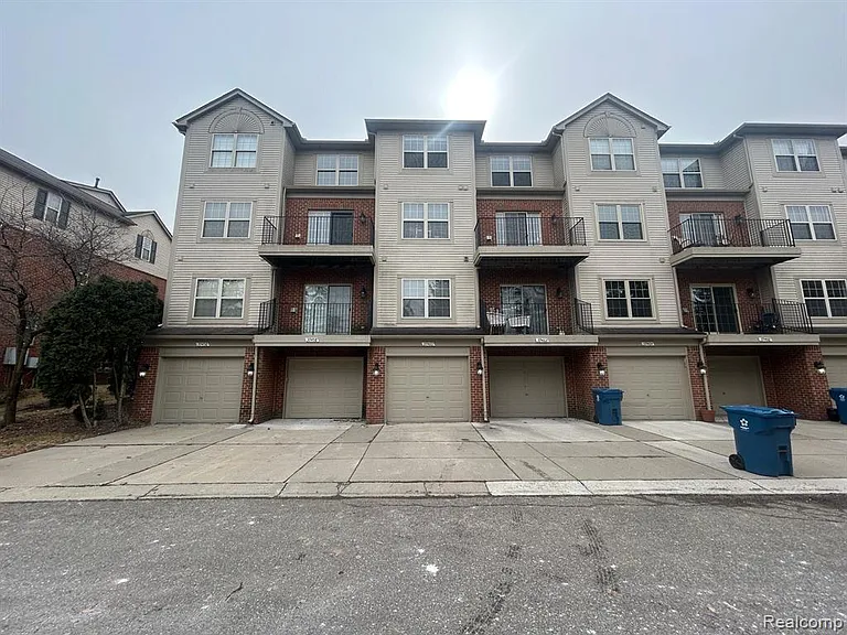 39460 Springwater Dr — Photo 36