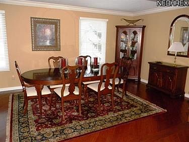 3rd image of 5591 Oakridge Dr