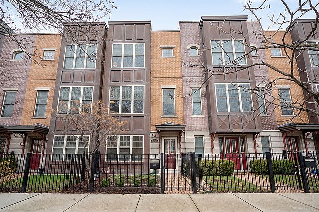 1st image of 3455 N Whipple St #12