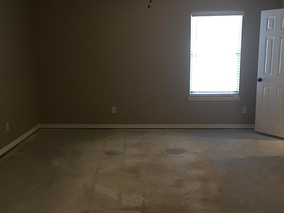 2nd image of 2766 N Boxwood Dr