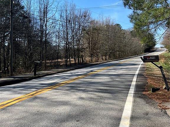 3rd image of 4175 Campbell Rd