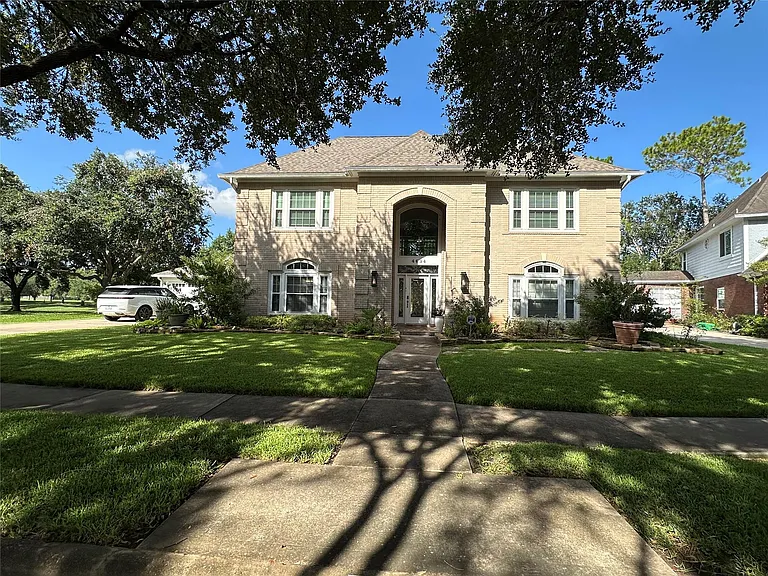 4634 Grand Cayman Dr — Photo 1