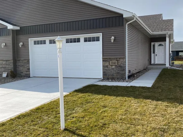 3940 Stadium St, Portage, IN 46368