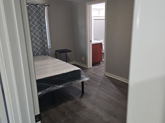 5th image of 868 Haunani Pl