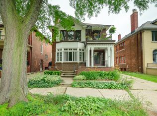 974-976 Nottingham Rd, Grosse Pointe Park, MI 48230