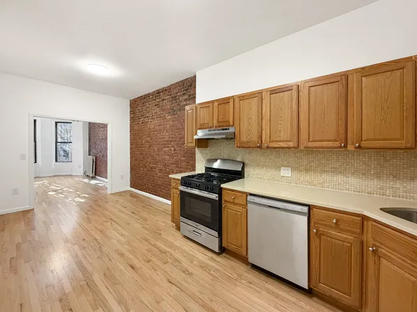 501 12th Street image 4 of 11