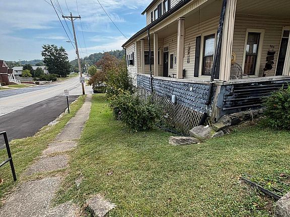 5th image of 506 Broadway St
