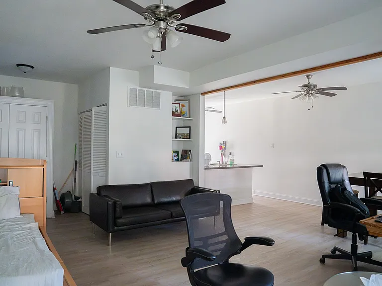 4705 N Troy St — Photo 4