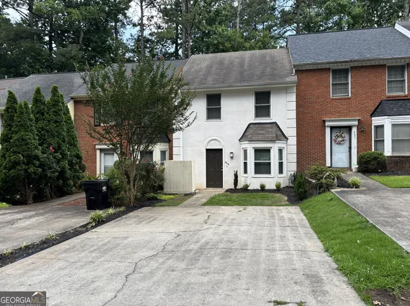 2819 New South Dr, Woodstock, GA 30066