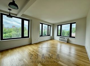 409 Eastern Pkwy #400, Brooklyn, NY 11216