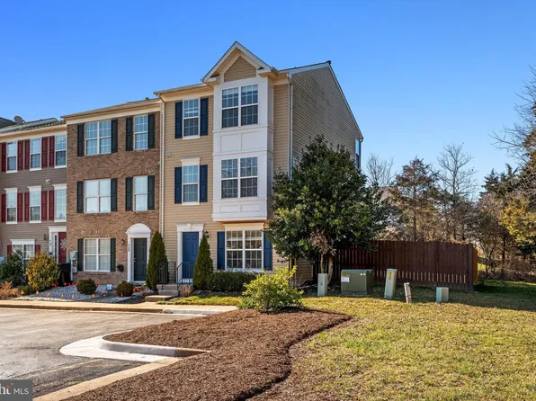 511 Frontier Fort Ln, Strasburg, VA 22657