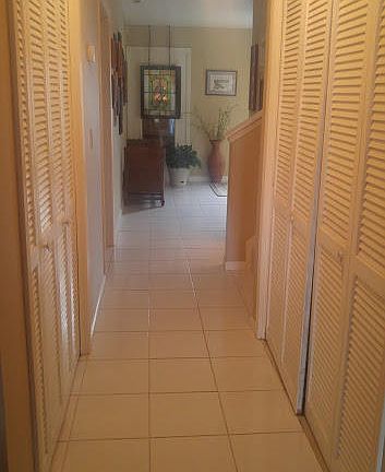 3rd image of 3958 Meadowview Dr N